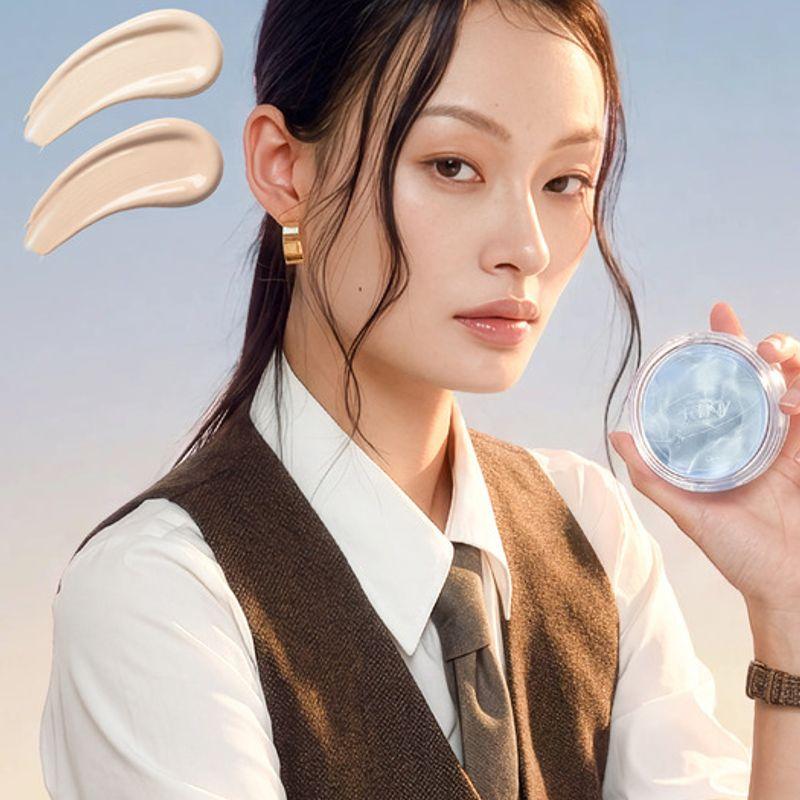 FINV FINV Crystal Glow Cushion No. 21 - Light Beige