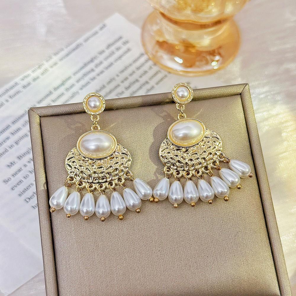 Pearl Earrings Fashion Temperament Elegant Celebrity Style Stud Earrings