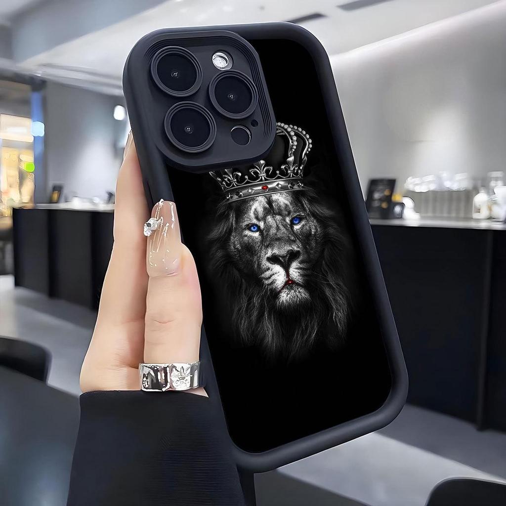 Lion Head Crown Black Groove iPhone 15/16/17 Pro Max Protective Case