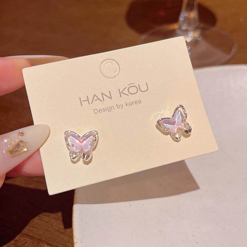 Korean Crystal Butterfly & Pearl Earrings - Elegant, High-End Fashion Accessory for Women