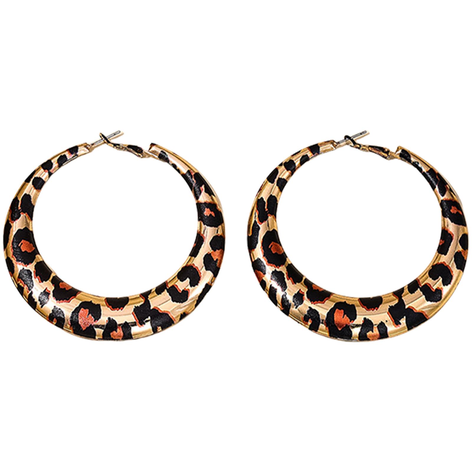 

Stylish Leopard Circle Stud Earrings Sophisticated Circular Pendant Earrings with Leopard Print for Trendsetters