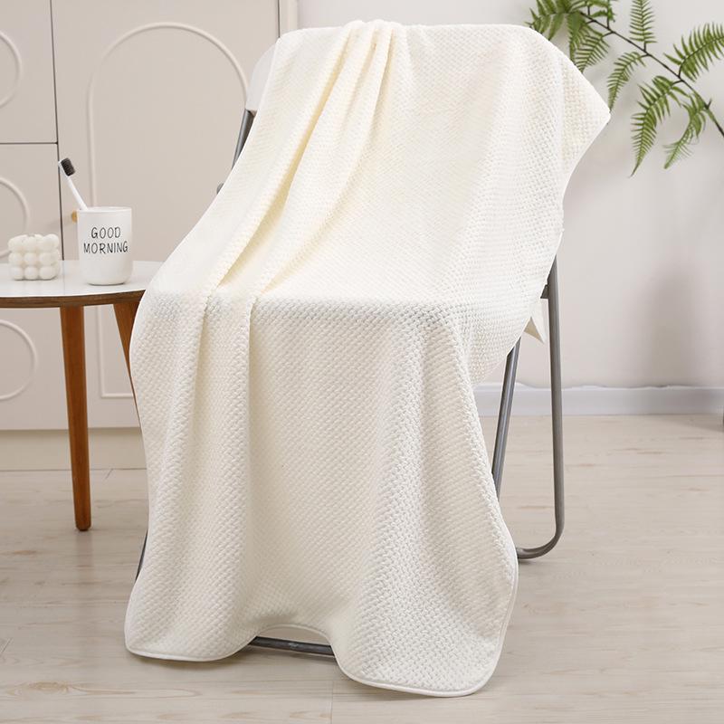 Quick-Dry Coral Fleece Bath Towel - Soft, Absorbent, Thickened for Home & Beach