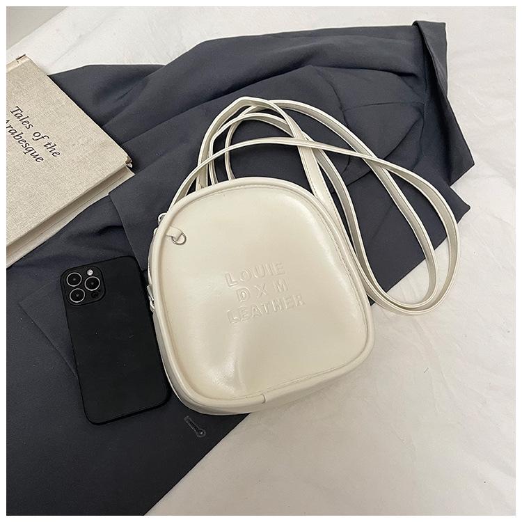 

Мини квадратная сумка женская 2025 новая трендовая сумка-мессенджер универсальная текстура зарубежный стиль модная сумочка