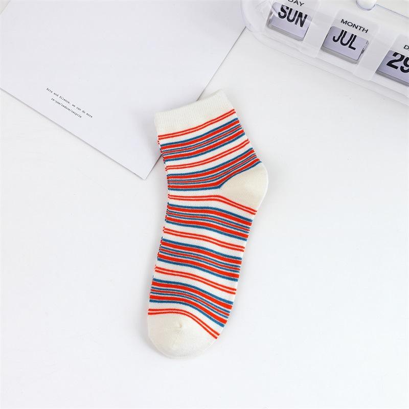 

Короткие носки для женщин, ретро и стройнящие; До середины икры, Красочный и Спортивный; Мужчины, Неровные полосы 1 pair разноцветный