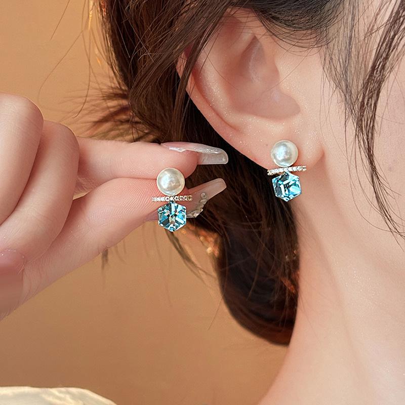 Exquisite Blue Cube Sugar Pearl Stud Earrings: Fresh, Unique, Versatile Luxury Fashion for Women