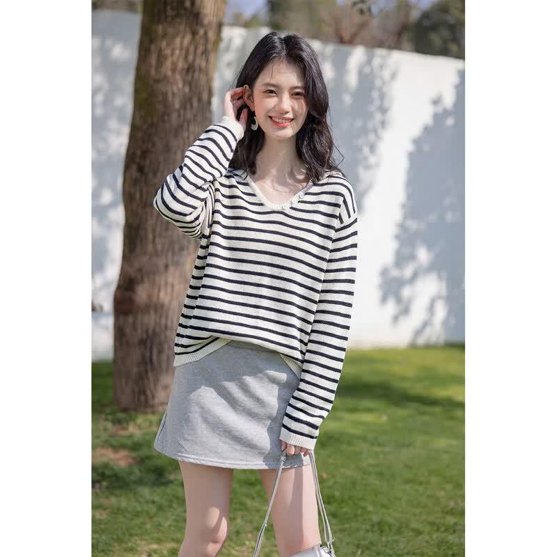 ITISF4 Korean Style Loose Fit Hooded Knit Long Sleeve Tee