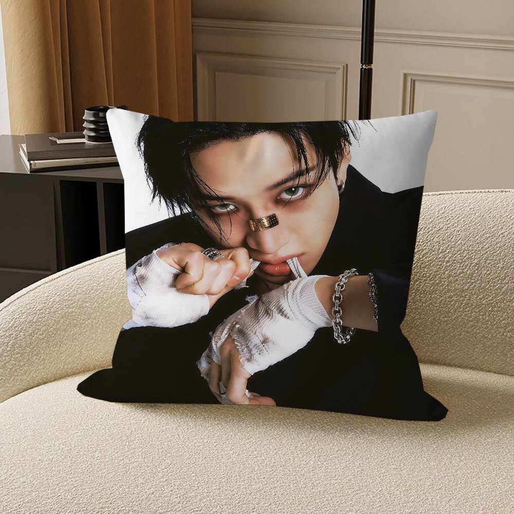 Bang Chan Kissenbezug Auto Wurfkissenbezug für Sofa Auto Weihnachtsgeschenk 40x40cm 45x45cm