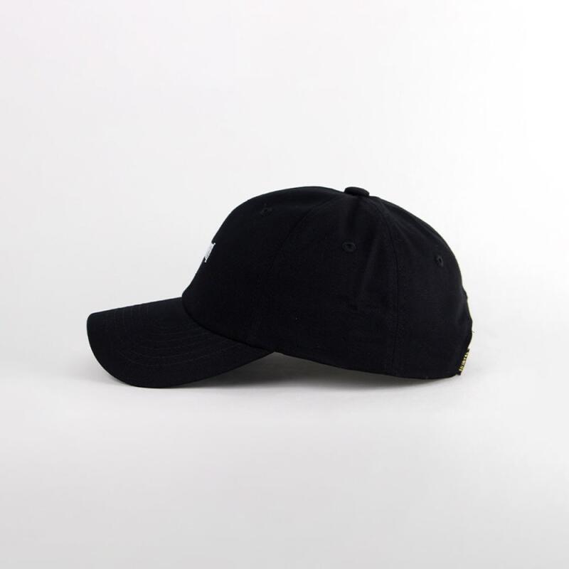 Neat lettering embroidery casual cap for men and women