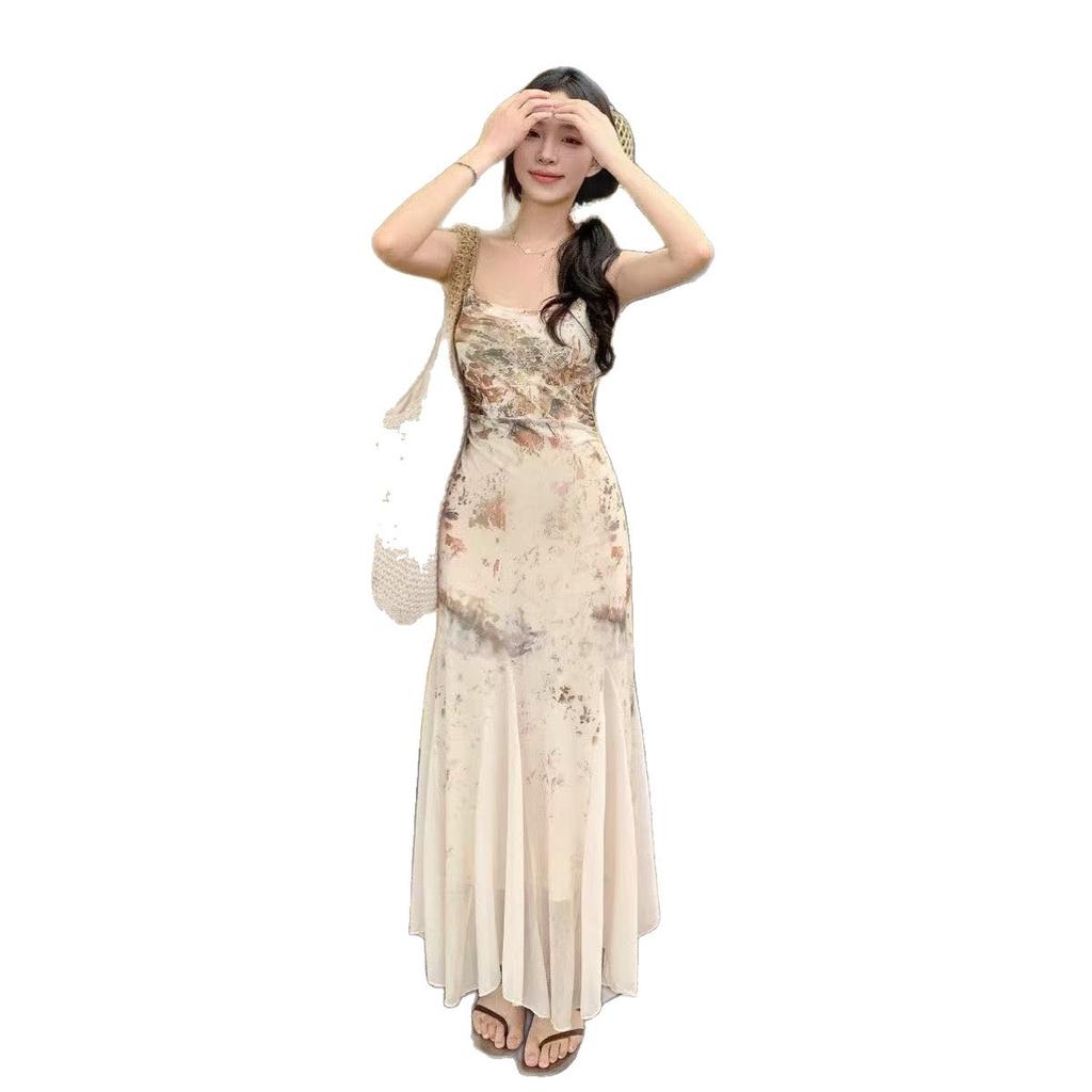 Summer light luxury suspender dress women's spring waist and thin belly and hip long dress design sense national style floral skirt