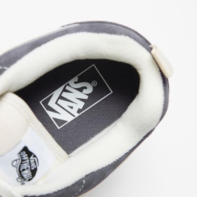 Barnes New School   Pig Suede Grey Vn000cs0bgf1