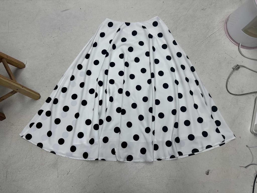 Hepburn Style French Elegance Polka Dot A-line Midi Skirt - Autumn Fashion, Loose Low-Waist Design for Women