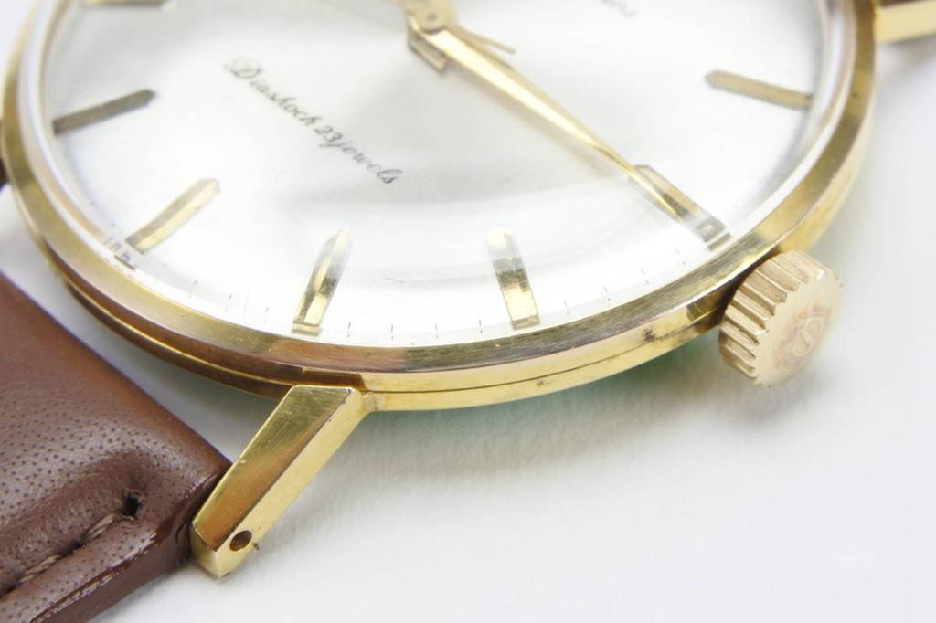 the God of Time A legendary 1960s SEIKO Cronos 23 jewels Diashock Watch with SEIKO stored Chronos, (shock-resistant mechanism)