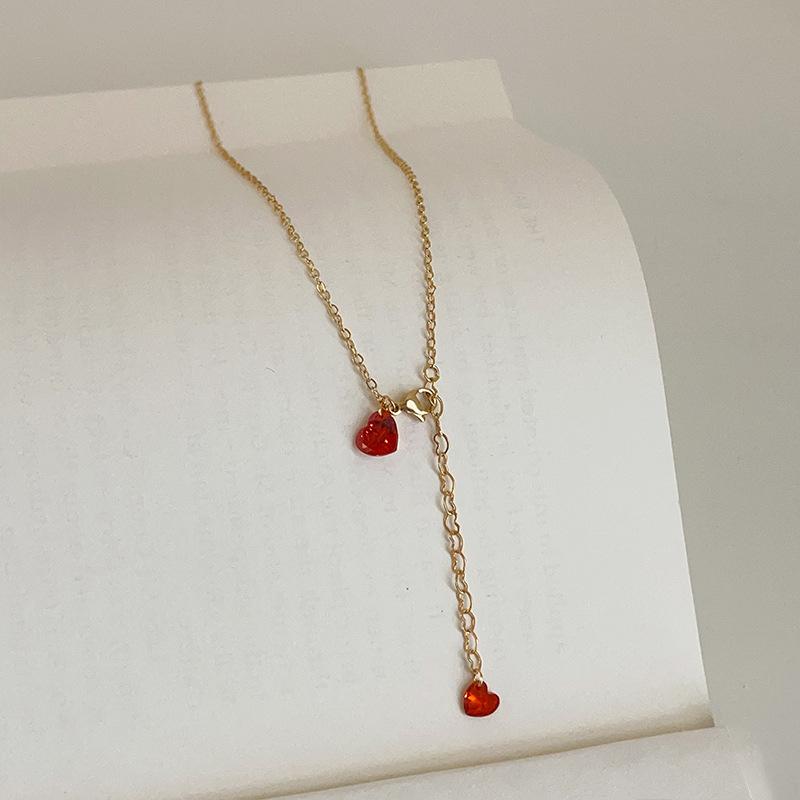 

Красный циркон Любовь бахрома ожерелье женский нишевый дизайн чувство света роскошь элегантная мода универсальная цепочка на шею свитер цепочка