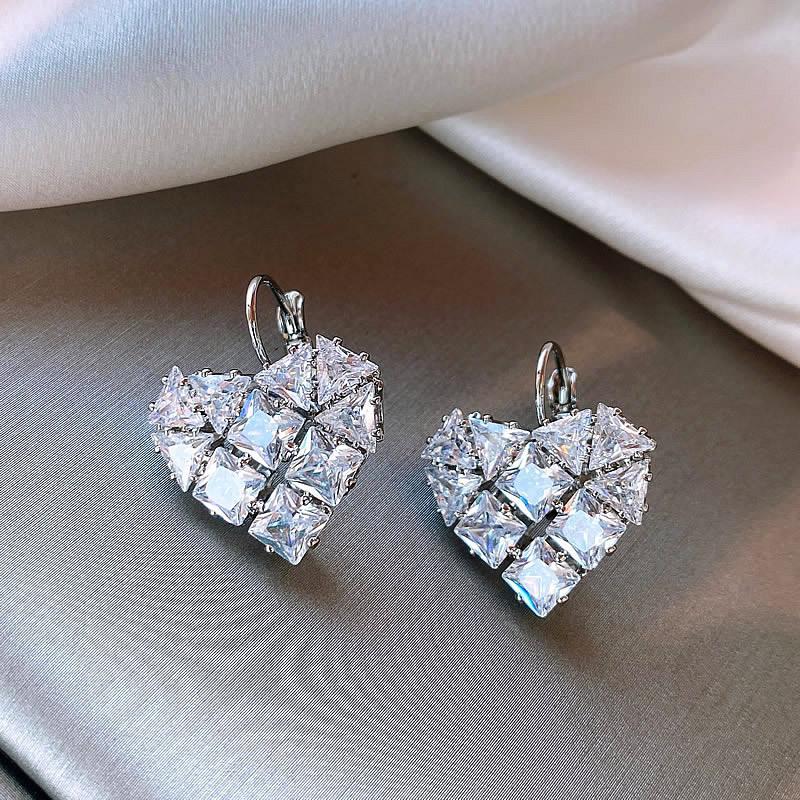 

French zircon love earrings women s new popular peach heart earrings niche design stud earrings high-end earrings срібний