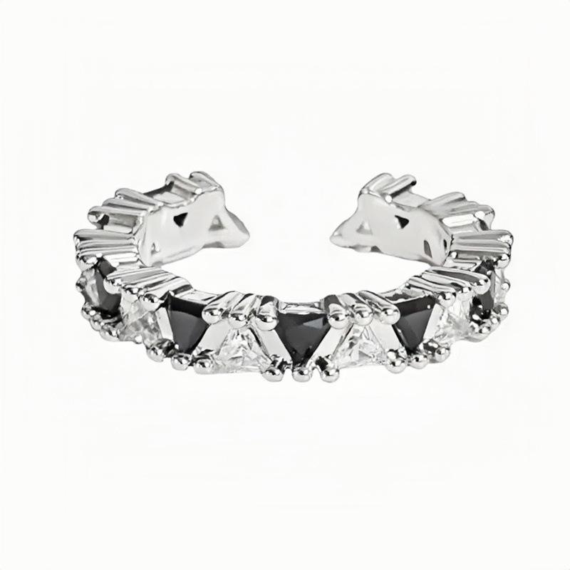 Bague Zir*****Pen Exquise Super Flash Rangée Diamants Lumière de Bague de Luxe Niche Haut Sens Mode Navette Bague Index Personnalisée