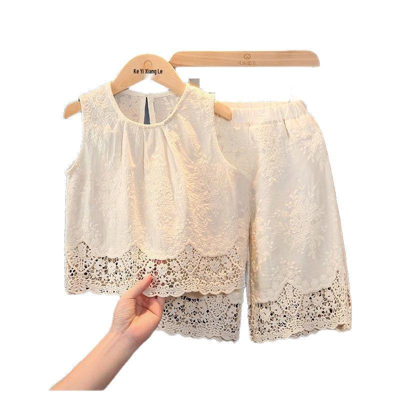 Sommer-Spitzentop & Shorts Set für Mädchen – Leichter Urlaubsstil