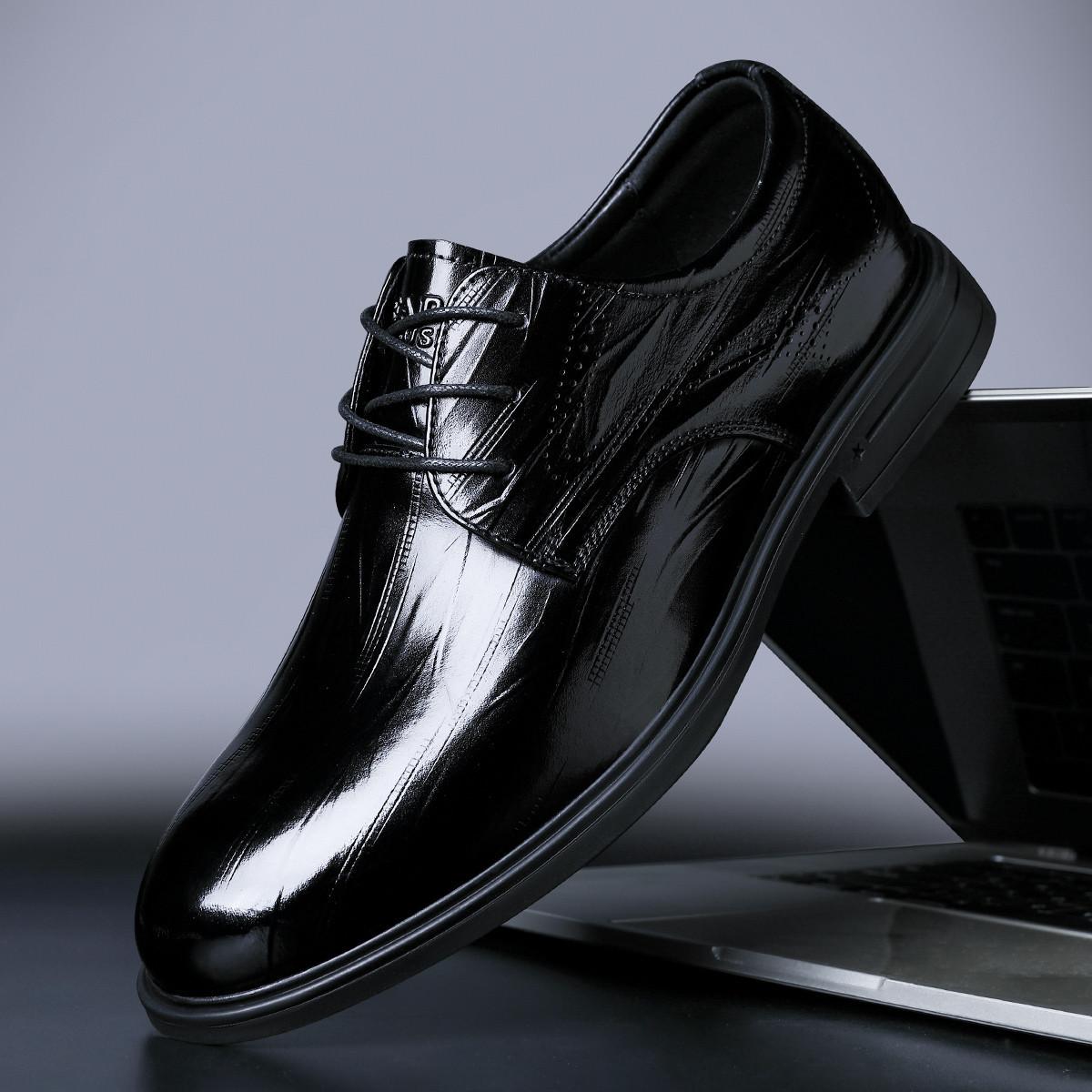 

Новая кожаная обувь мужская высококлассная в британском стиле мужская обувь деловая повседневная для платья для работы свадьбы дерби первый слой коровьей кожи 43