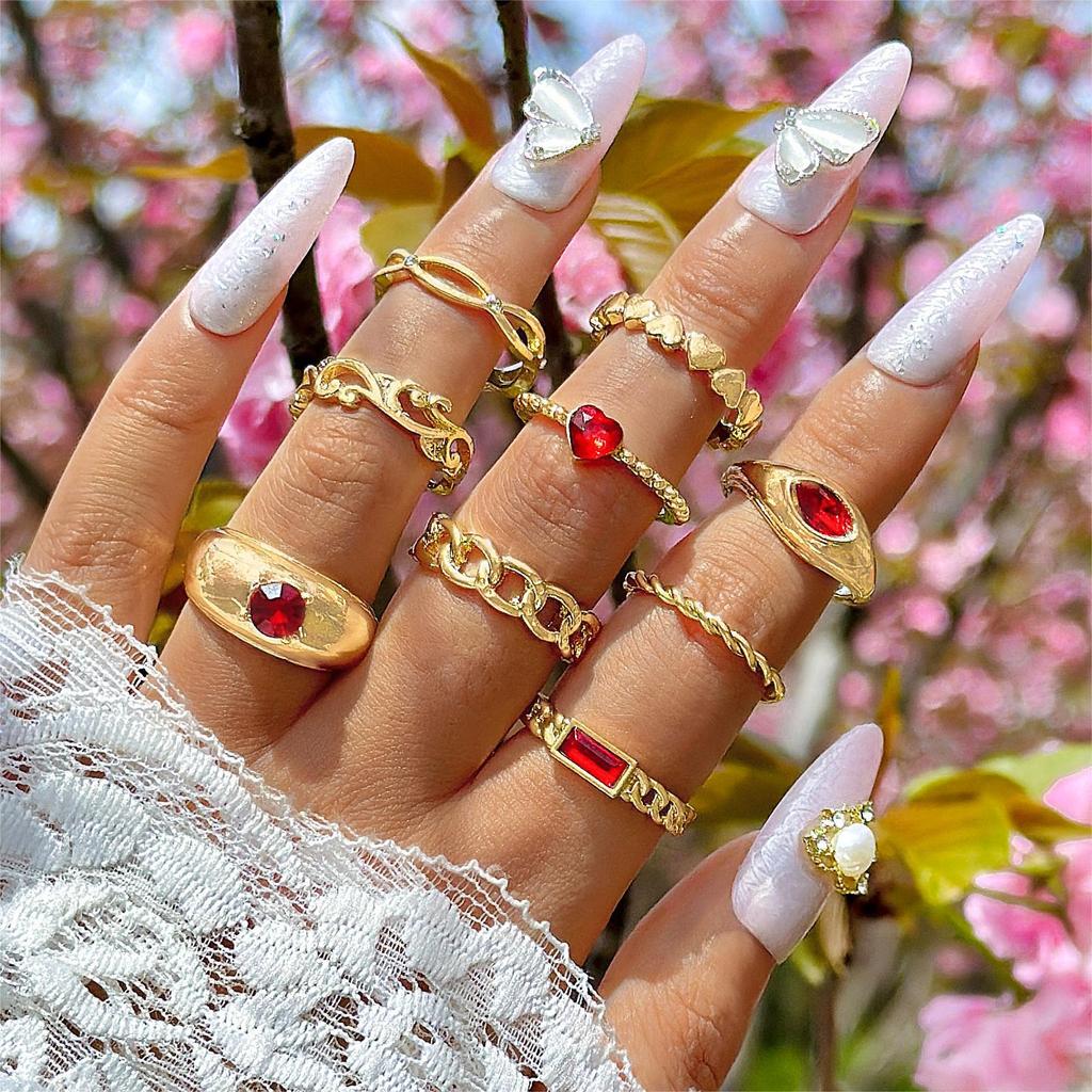 Bohemian Rhinestone Geometric Finger Rings Set For Women Red Crystal Heart Gold Color Chain Shaped Ring Female Party Jewelry