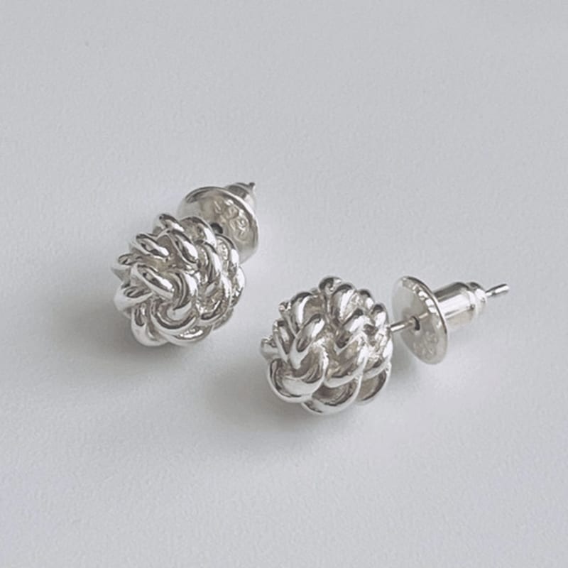 LUMIAH M THREAD BALL EARRINGS