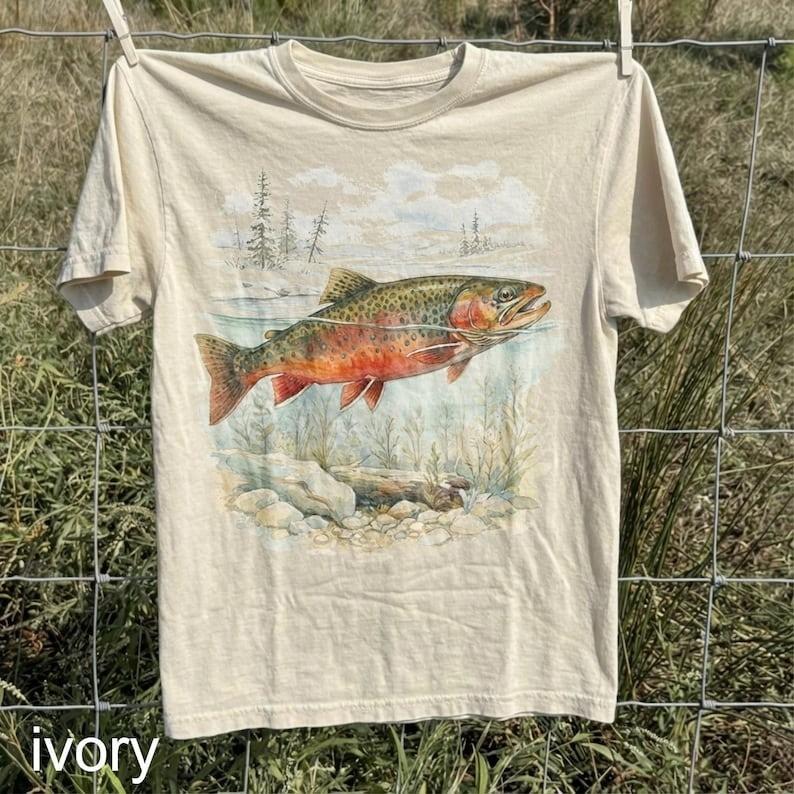

Trout Fist Vintage Landscape Shirt Retro Lake Nature TShirt Grunge Fish Art Unisex T-Shirt L