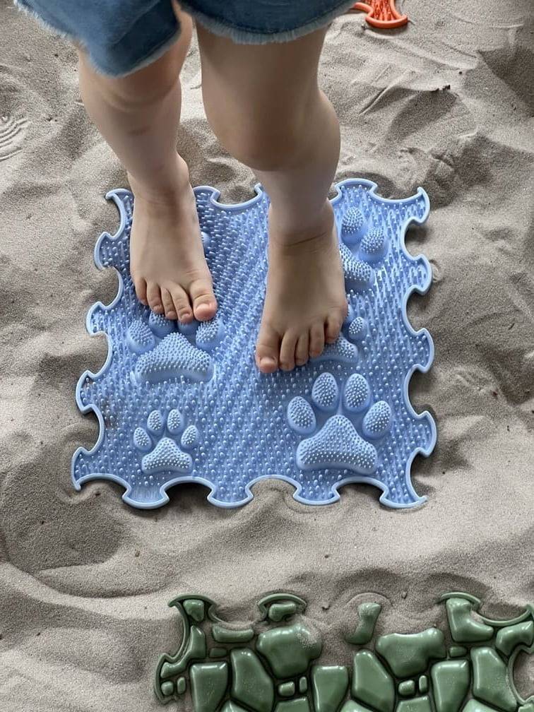 sensory mat Hard Paws (stiff) 1 pc/op - blue