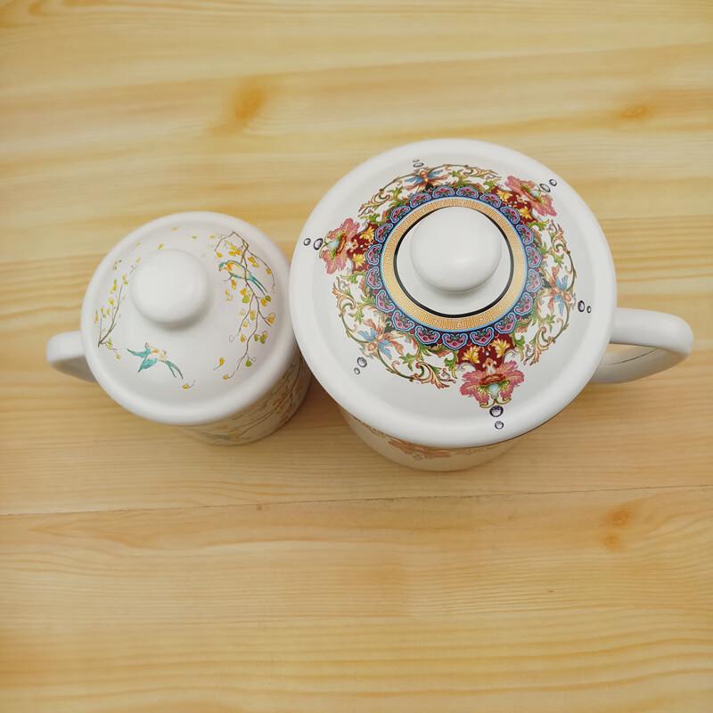 OLOEY 700ml Retro Enamel Mugs with Lids (2-Pack)
