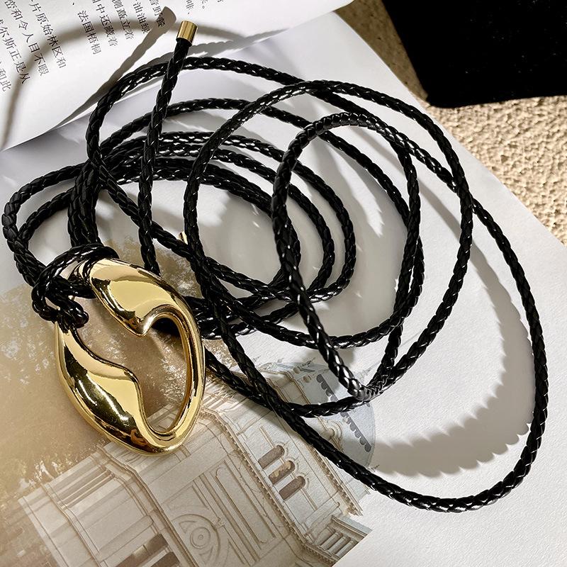 Niche Gold Metal Braided Leather Waist Chain - Simple Fashion for Autumn/Winter Coats
