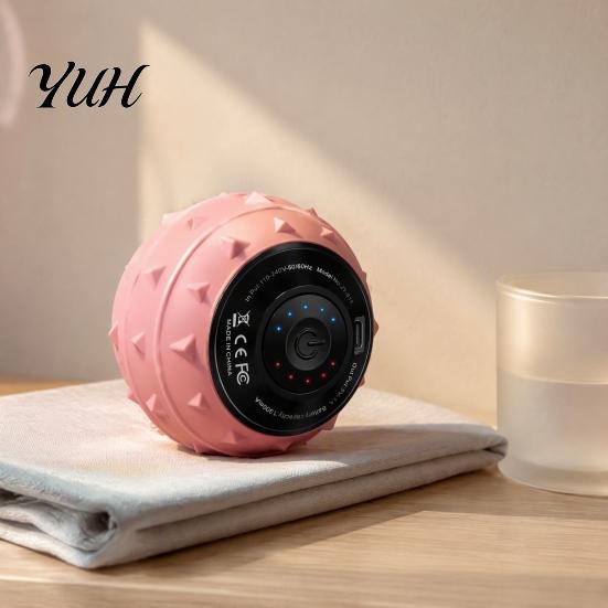 Tragbarer Massageball mit mehrstufiger Vibration, Yogaball, Handlicher elektrischer Muskelroller, 1300mAh Akku, 3 hohe Vibrationsstufen für