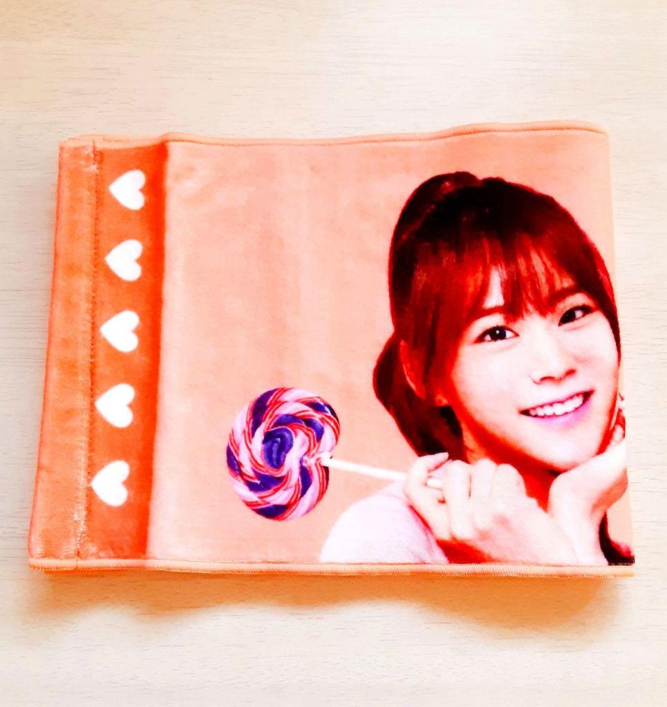 [USED] KARA Seungyeon Muffler Towel