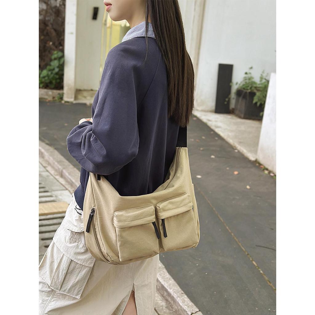 Japanische Hochkapazitäts-Pendeltasche, Umhängetasche, Tasche für weibliche Kunststudenten, Tasche für männliche Postboten, lässige vielseitige Umhängetasche