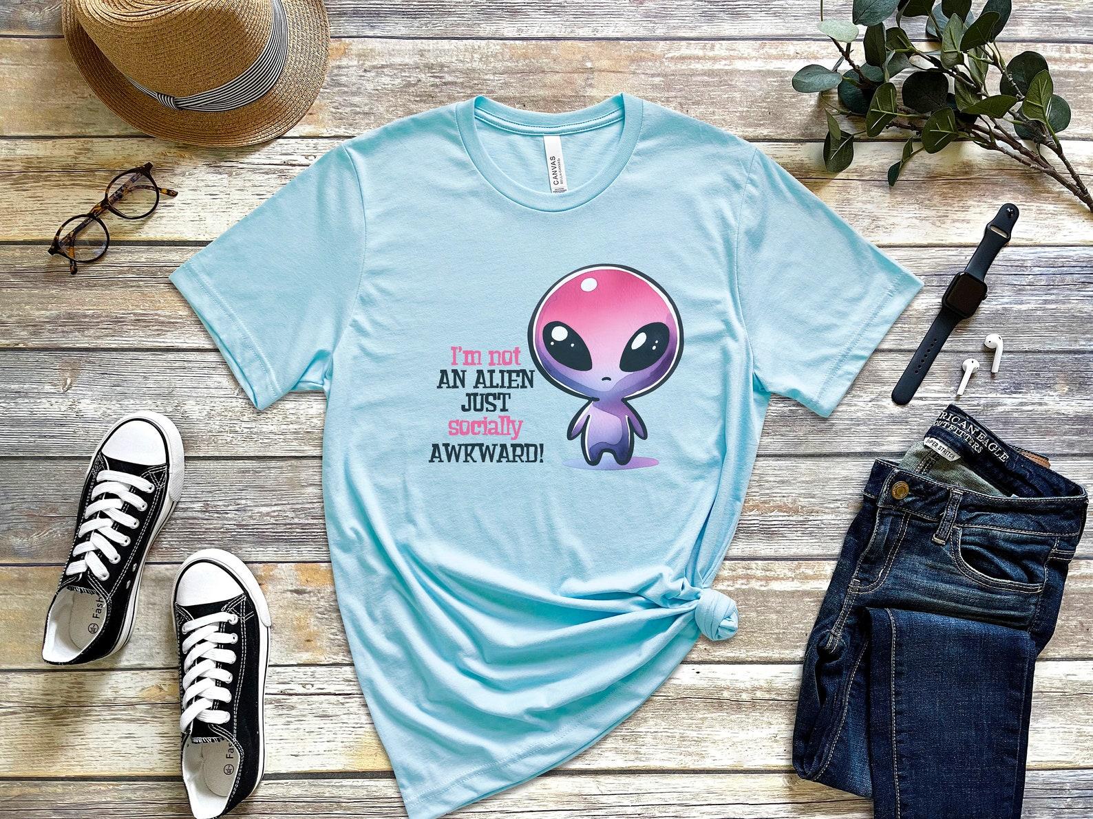 Funny Alien T-Shirt: Socially Awkward Introvert Tee S