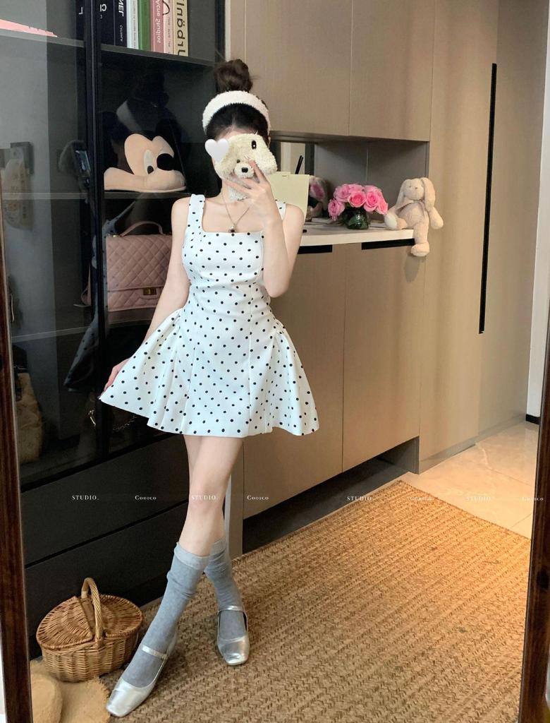 White Polka Dot Strappy Dress: Backless, Waist-Slimming, Puffy Skirt for Women