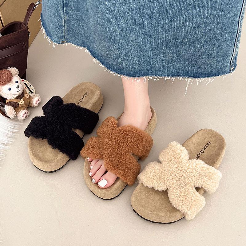 Thick-bottomed cross-haired slippers for women's outer wear 2025 autumn and winter new casual one-word drag home cotton slippers