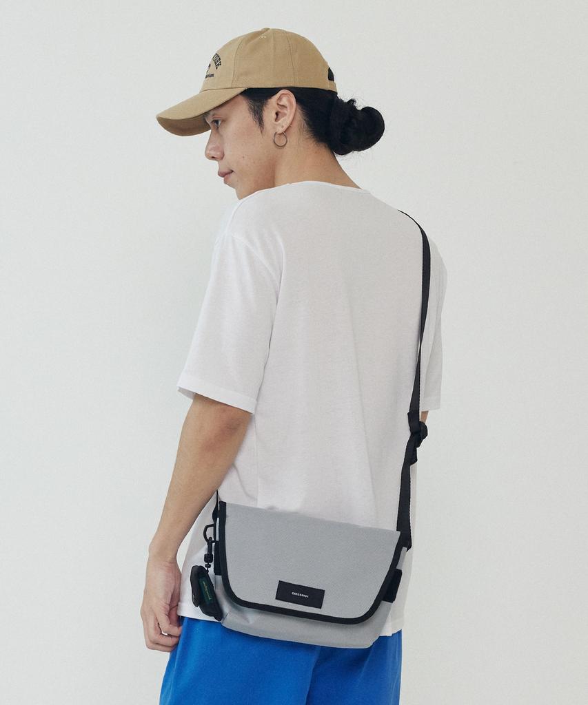 Analog Mood Natural Holiday Shoulder Crossbody Bag (Gray)