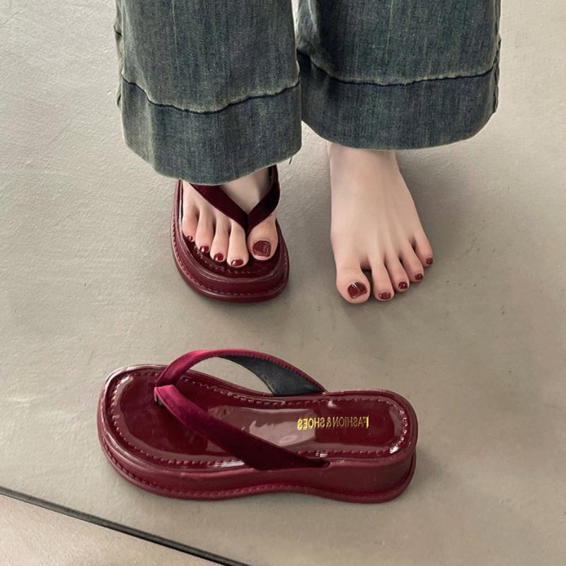 Thick Bottom Flip Flops Women's Shoes Outer Wear 2025 Summer Korean Style Solid Color Flat Heel Clip Toe Beach Sandals Slippers