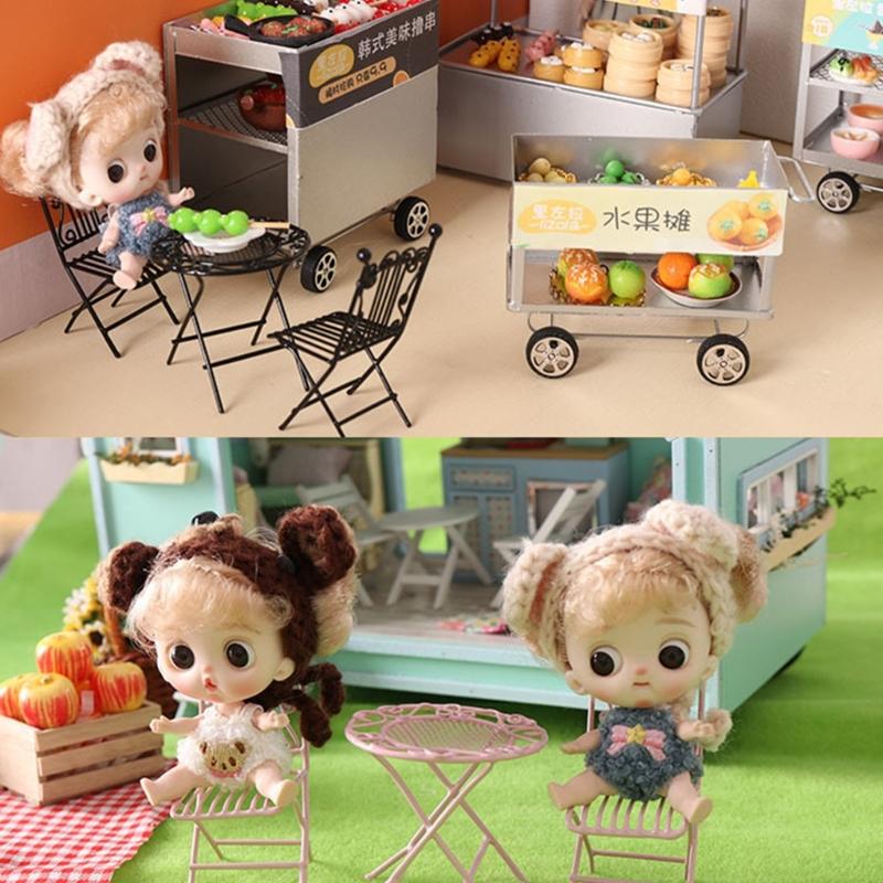 Handgefertigtes Miniatur-Möbelset aus Eisen Beistelltisch und Stühle für 1/12 Puppenhäuser Modell Garten Hofszene Ausstellungsrequisiten