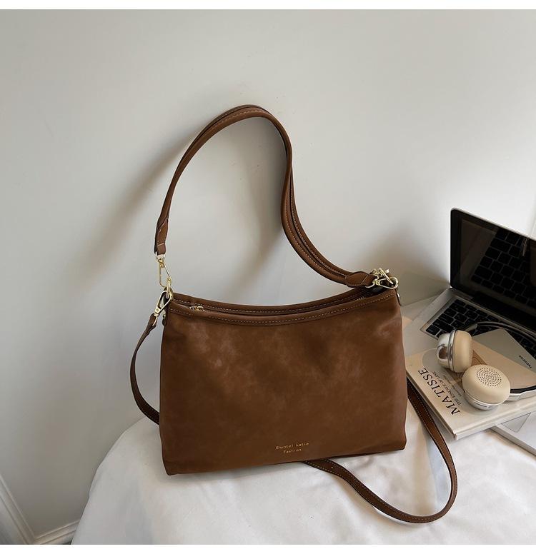 Retro Trend Large-capacity Bag Women's 2025 New Fashion Versatile Tote Bag Niche Design Shoulder Messenger Bag