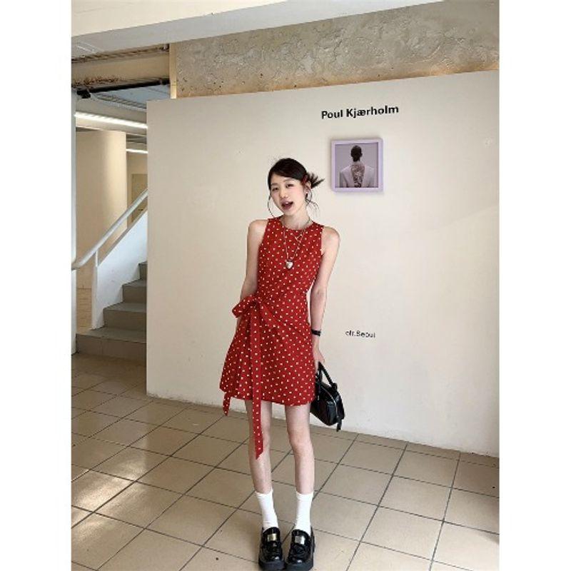 Kumikumi Retro Red Polka Dot Sleeveless One Piece Dress Women Clothing Summer Elegant Lace-up Waist Hugging Slimming Vest Dress