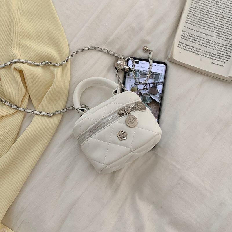 

Quilted Velvet Fashion Satchel Classic Style Chain Bag Small White