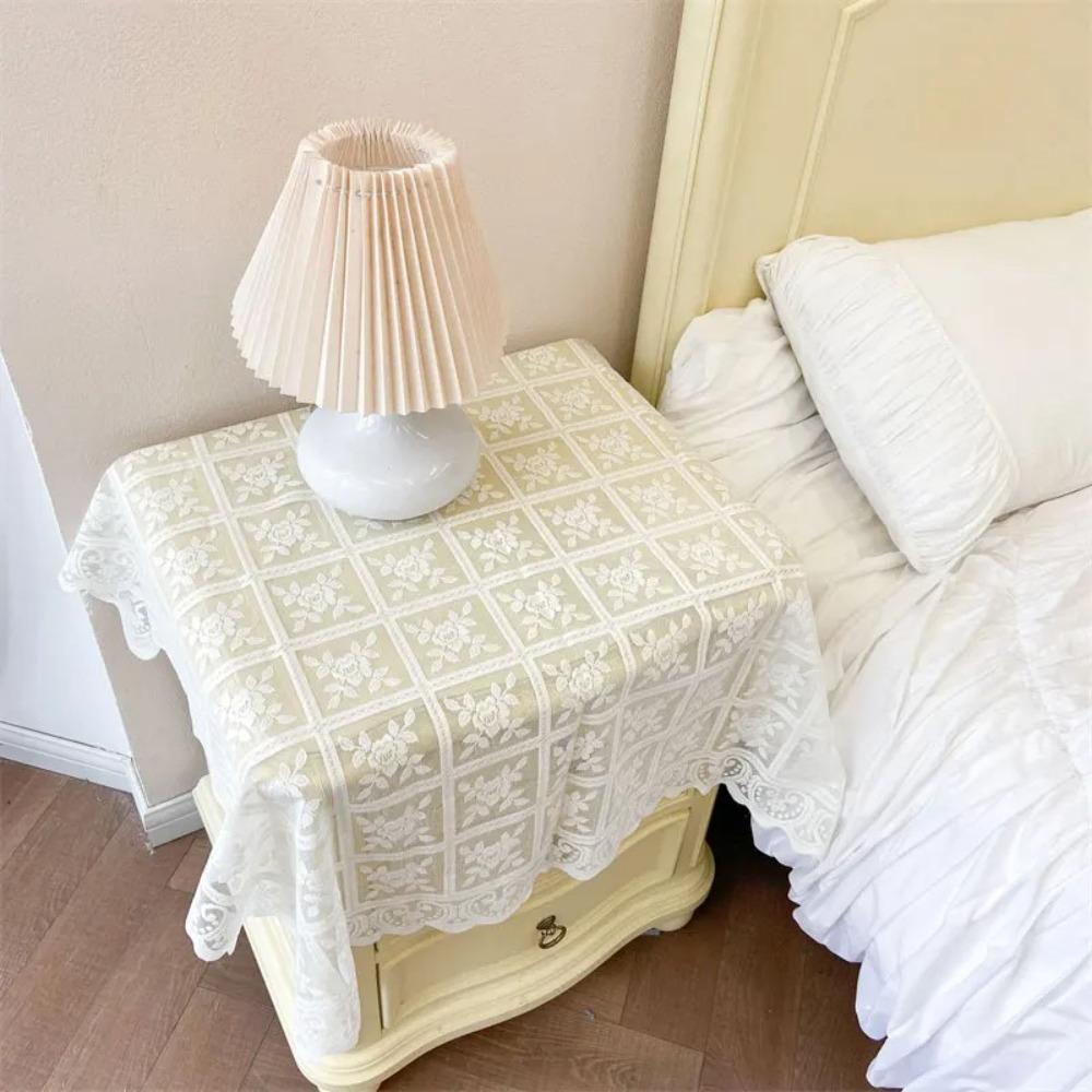 Weiße Spitzentischdecke Blumenbestickt Heim Staubdichte Abdeckung Party Valentinstag