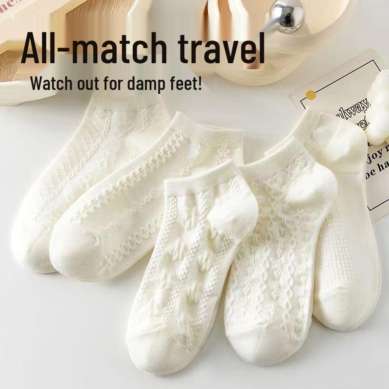 Spring/Summer Women's White Bear Low-Cut Socks - Simple Cartoon Design