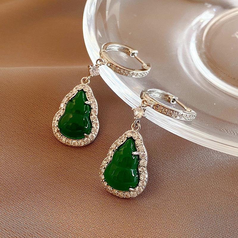 Geometrische Ohrringe im antiken Stil: Elegantes Design für Damen-Qipao-Accessoires