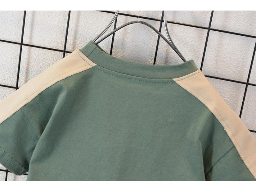 Trendy Boys' Casual Summer Two-Piece Set: Handsome Short Sleeve Top and Shorts