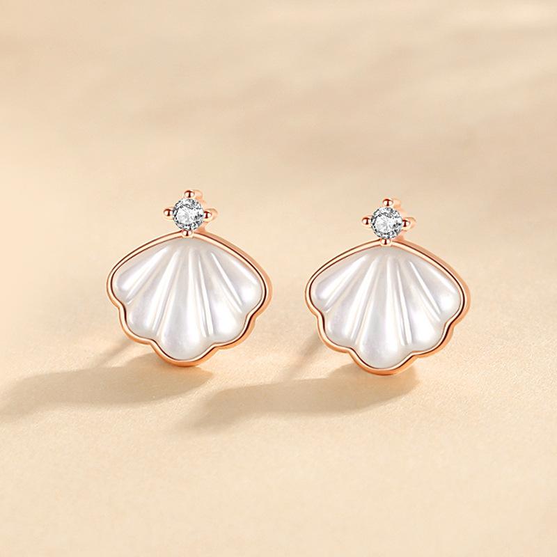 Stainless Steel Cast Minimalist Earrings 18K Waterproof  Sterling Silver Stud Earrings Women's Niche Design High-quality Mother-of-pearl Earrings