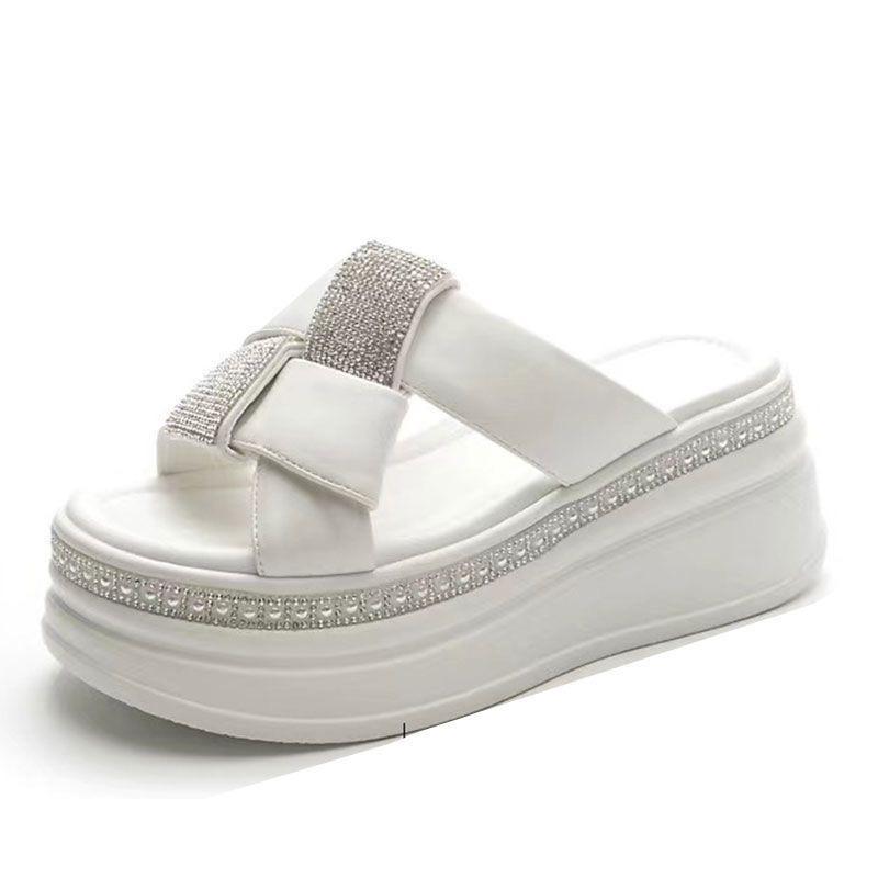 Brand broken size soft leather outer wear one-word slippers new sandals in summer muffin platform sandals