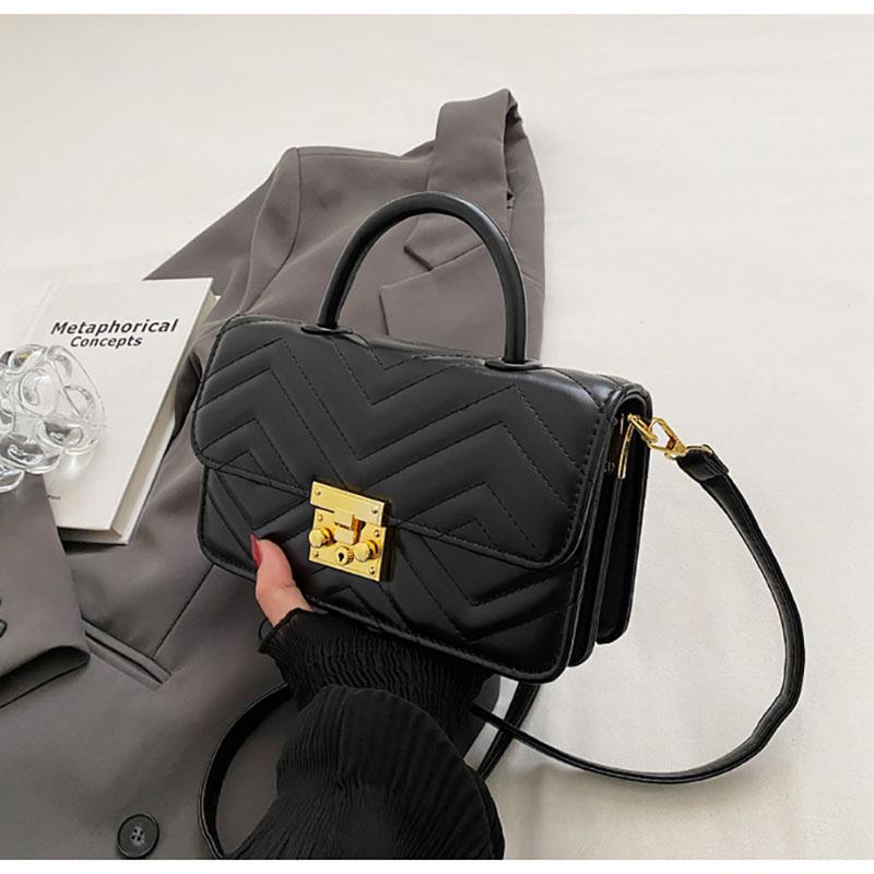 Lekka Luksusowa Tekstura Damska Wysokiej Klasy Czerwona Torba Listonoszka Zimowa Nowa Wersja Koreańska Moda Retro Torebka Popularna Mała Kwadratowa Torba