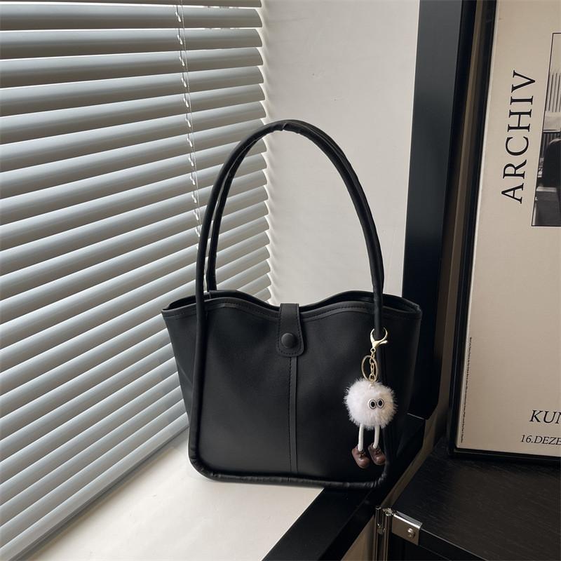 

Сумка-тоут в уличном стиле из ПУ материала для ежедневных поездок на работу и повседневной носки чёрный