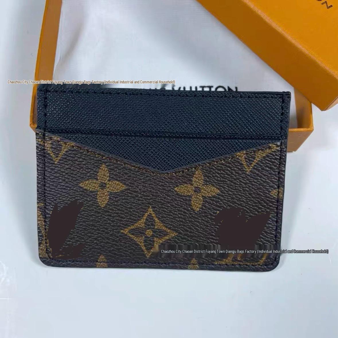 

Европейский и Американский Классический Мультикардхолдер: Модный кошелек для монет и защитный чехол With Gift Box and Card Pouch