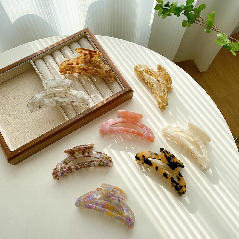 Elegant Koreansk Stil Acetat Hårklämma Stor Halvmåne Design För Kvinnor Perfekt För Alla Tillfällen