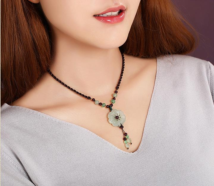 GEMCHIC Women s Vintage Ethnic Style Jade Flower Pendant Necklace with Tassel Beads Short Collarbone Chain